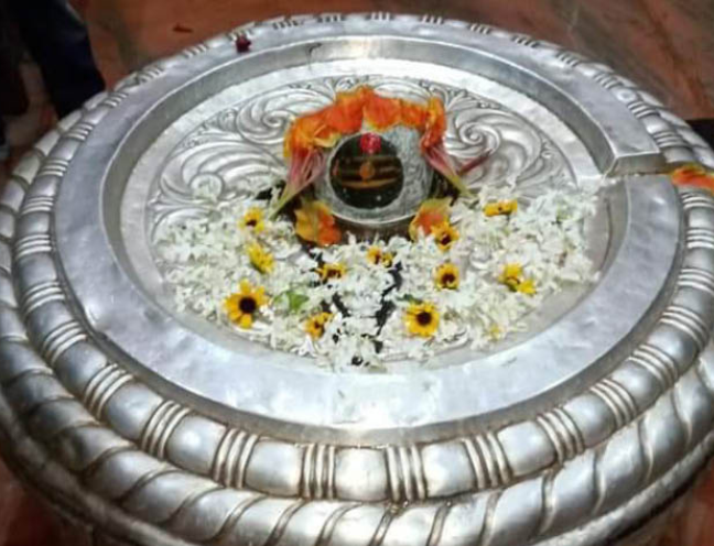 Shri Nageshwarnath Temple in ayodhya